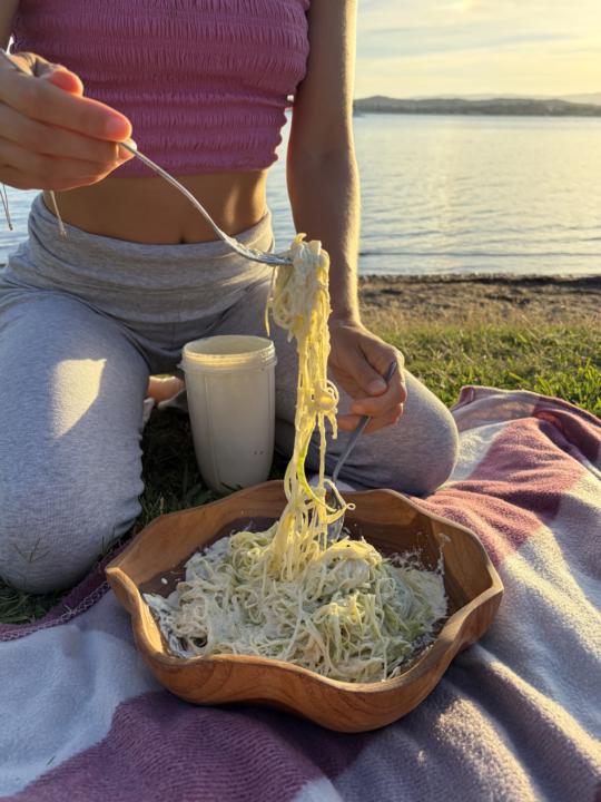 Alfredo Zoodle Pasta 🥒🍝