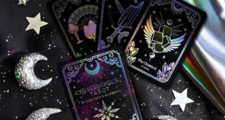 Lyndzlou tarot readings