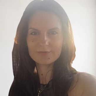 Laura Tudor