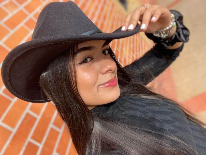 Nia Giraldo