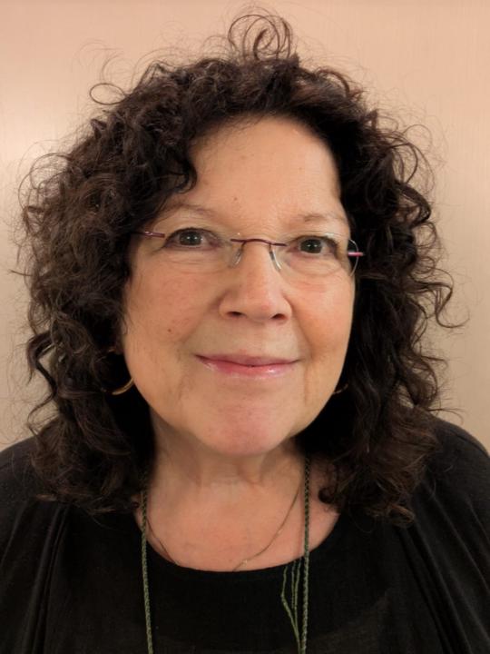 Martina Saxena-Theis