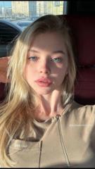 Hailey Anna