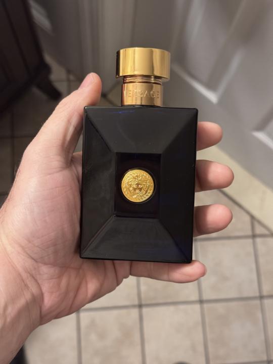 Dylan blue // Versace 