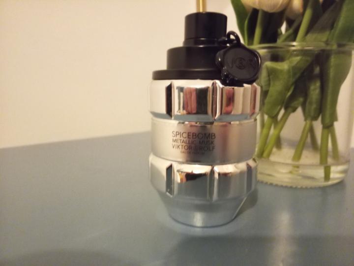 SOTD: Spicebomb Metalic Musk by Viktor & Rolf 13/01/2026