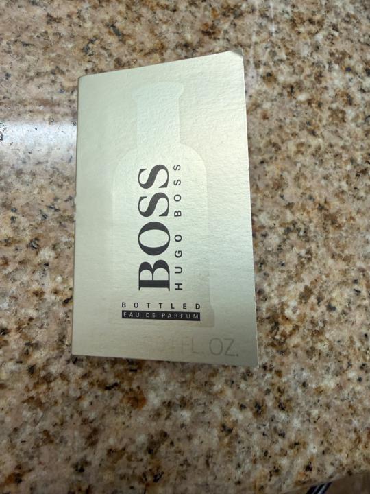 For the drive home after a long week, Boss Bottled EDP