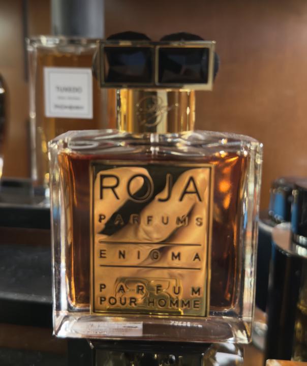 Roja Enigma pour Homme parfum