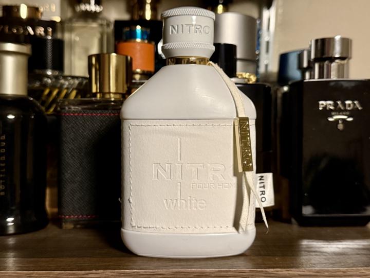 Dumont: Nitro White