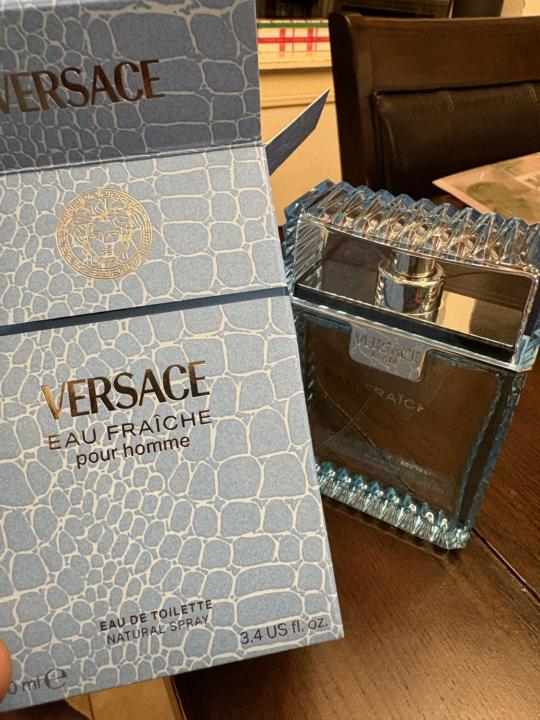 Early Valentines Gift: Versace Eau Fraiche Pour Homme