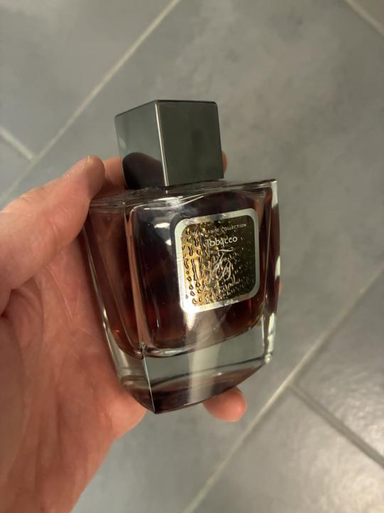 Tobacco by Franck Boclet