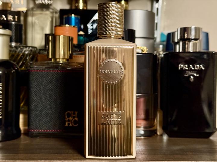 Premiering Khadkaj: Caffe Latte