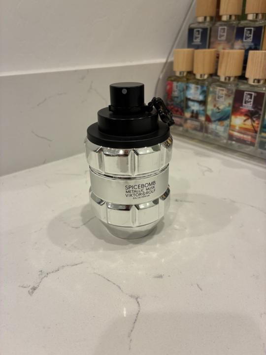 SOTD: V&R Spicebomb Metallic Musk