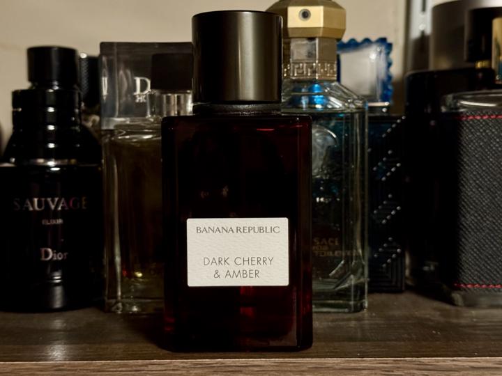 Premiering Banana Republic: Dark Cherry & Amber