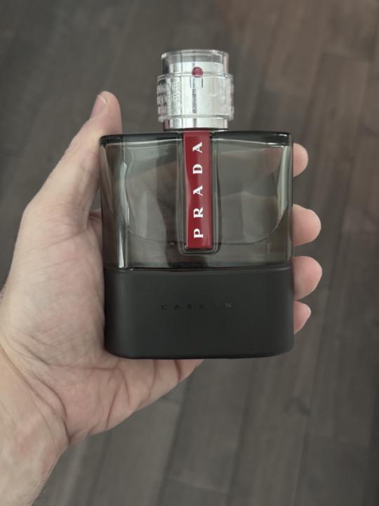 Luna Rossa Carbon // Prada