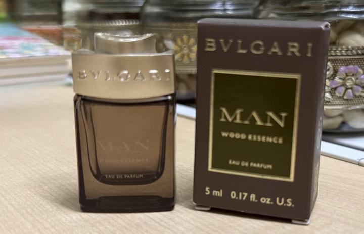 🌿 Bvlgari Man Wood Essence — A Familiar Walk Through Polished Woods 🍋