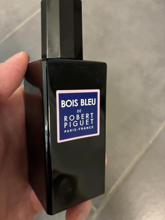 Bois Bleu by Robert Piguet