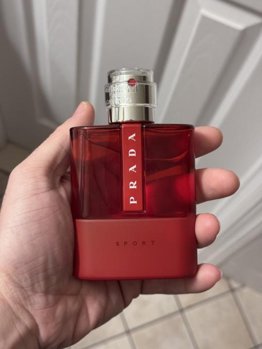 Luna Rossa sport (24’) // Prada 