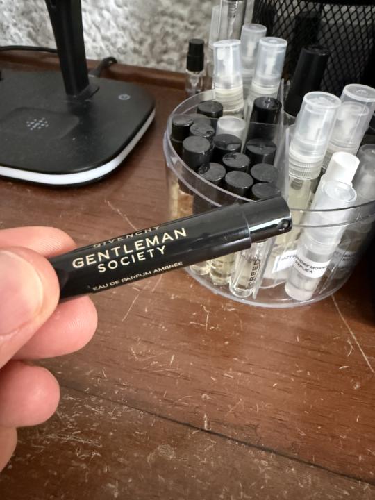 SOTD: Givenchy Gentleman Society Ambrée 