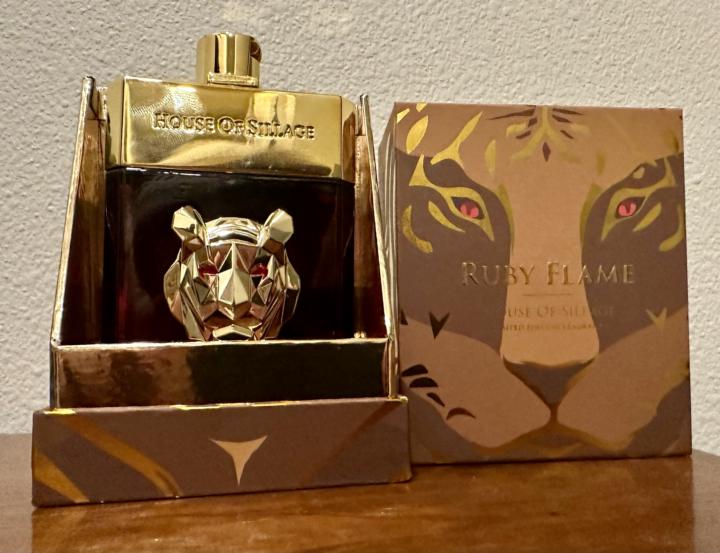 My first ever rose fragrance - HoS Ruby Flame