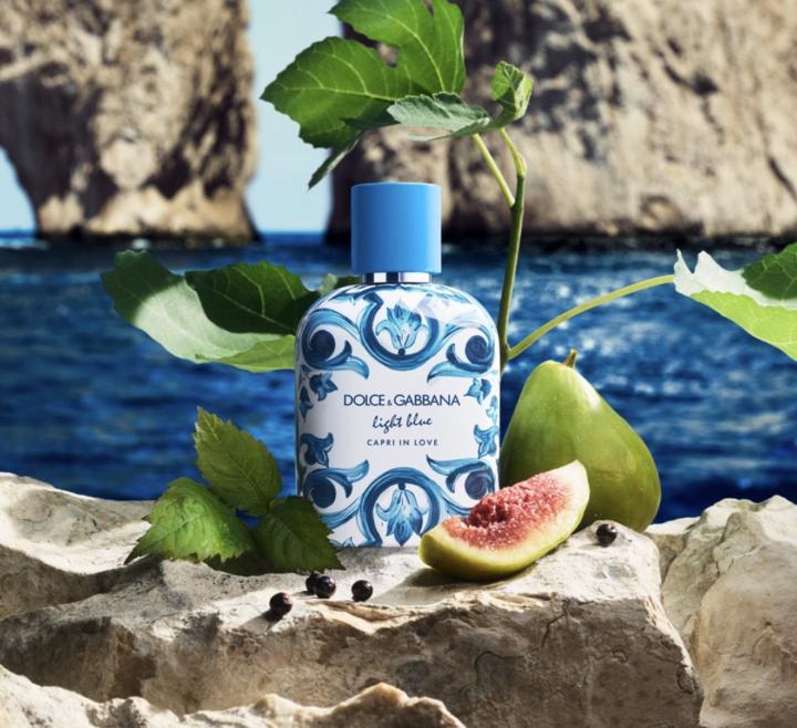 Review and SOTD - D&G Light Blue Capri in Love