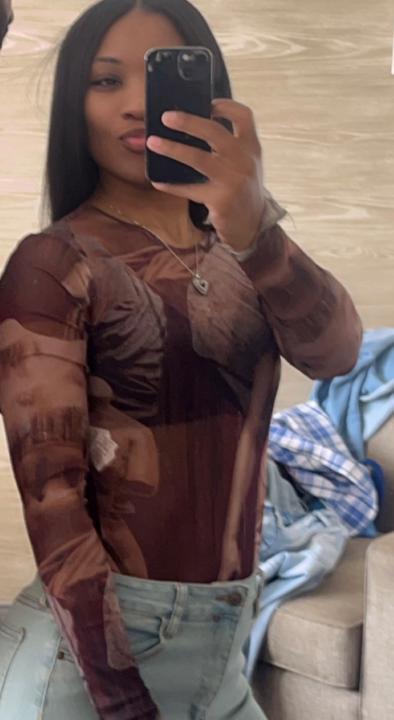 Shavonne W