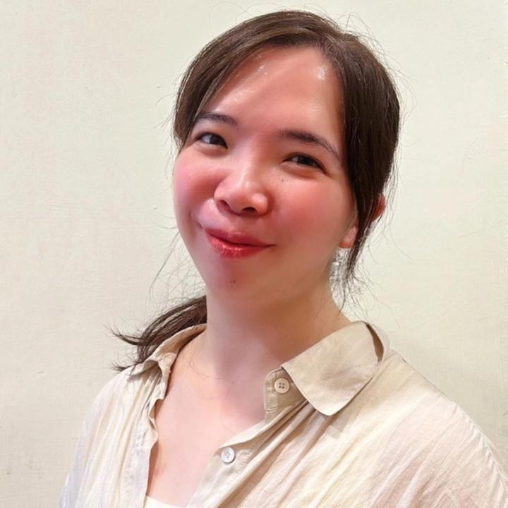 劉 愛雯