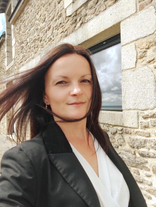 Emilie Juhel