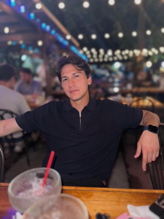 Henry Oliveros