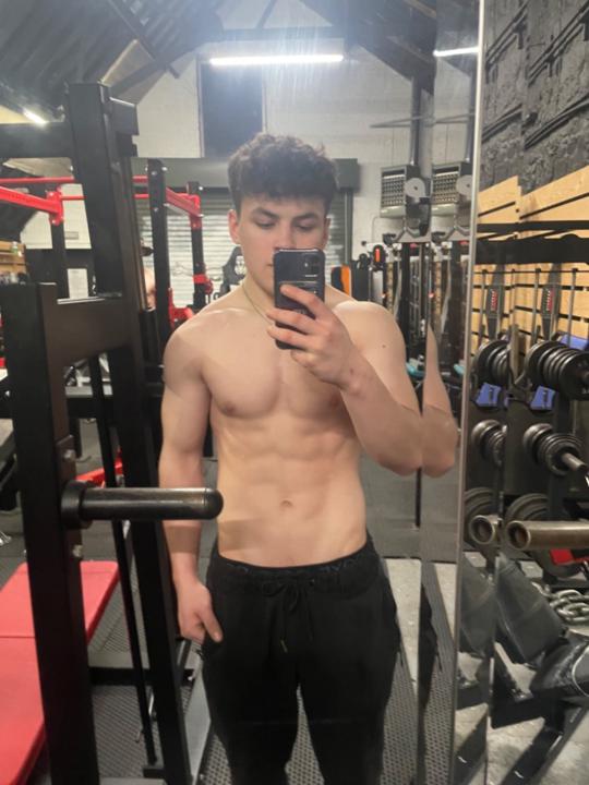 Dakota Crofts