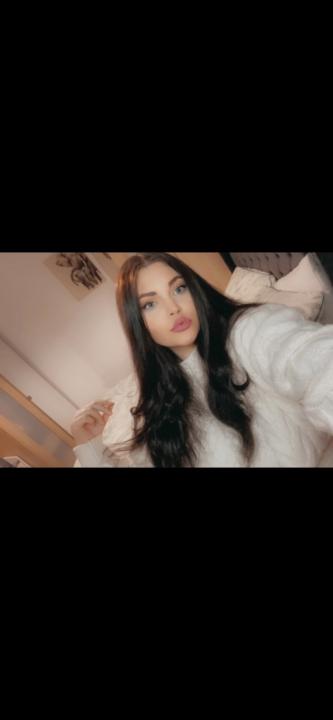 Charlotte Ariss