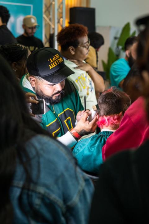 Ec The barber
