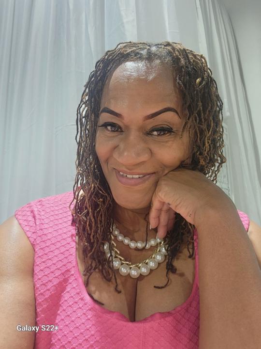 Gloria Ashley