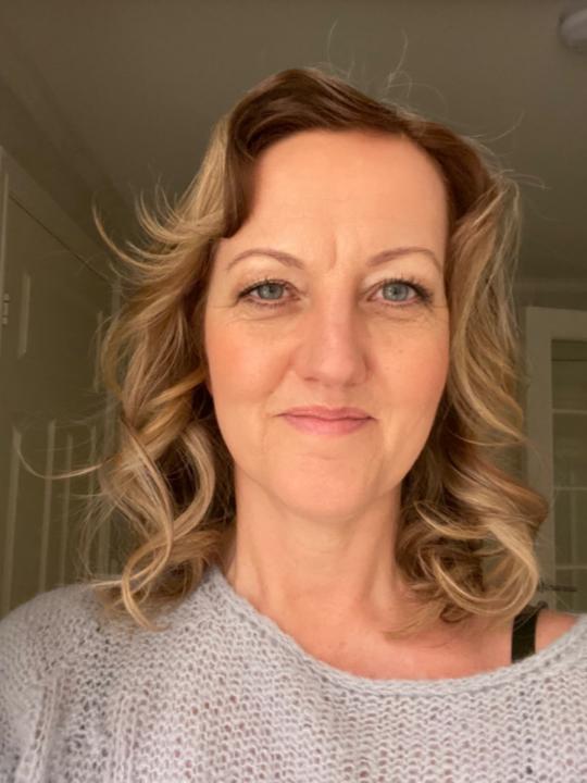 Lotte Løvstad