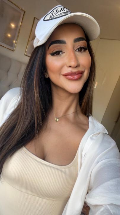 Anna Khanna