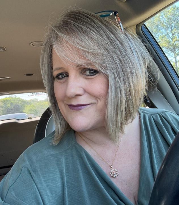 Robyn Roberts