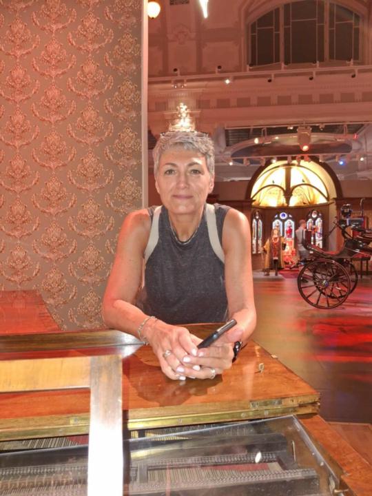 Éva Csontos