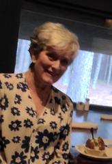 Suzanne Graff