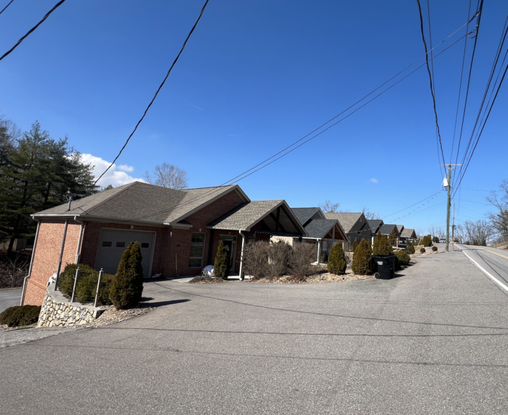 11 Unit Class A - South Roanoke Investment