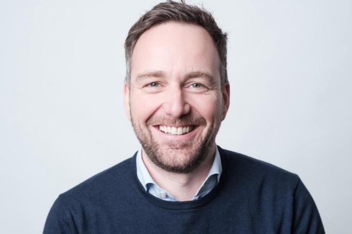 Joerg Hoelzing