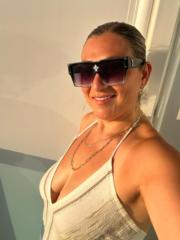 Elizabeth viridiana Castro