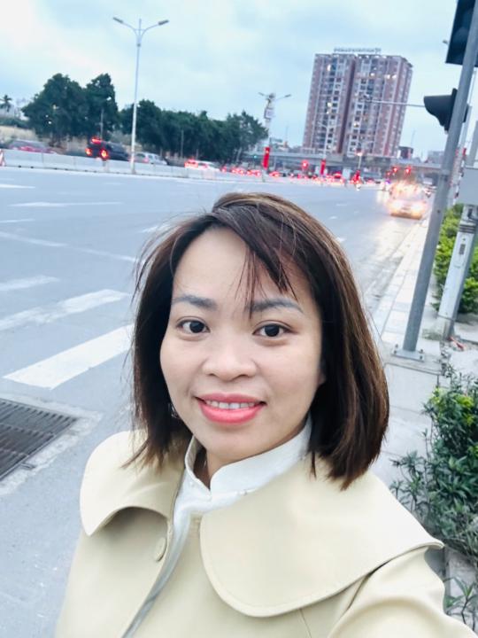 Thuỷ Gốm Bát Tràng
