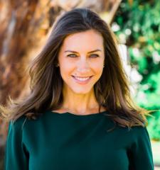 Dr Lori Baudino