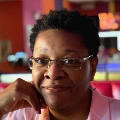 Pam McLauren