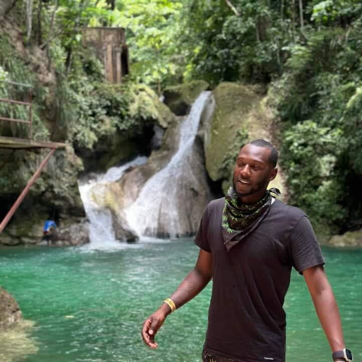 Cortez Robinson