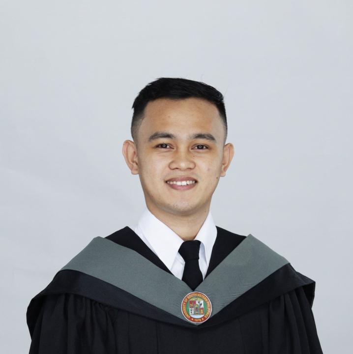 Harris Carreon
