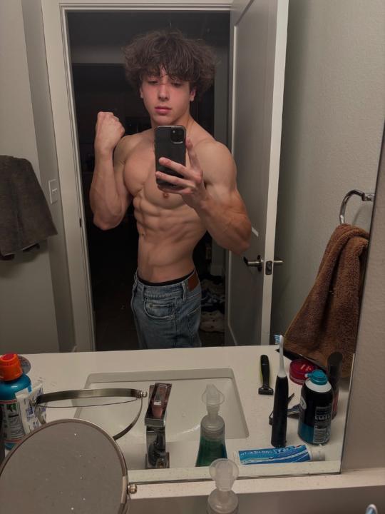 Alec Zernovak