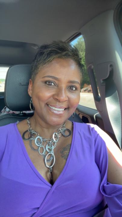 Demetra Thomas