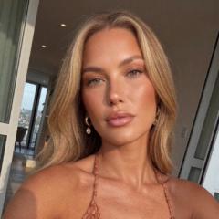 Fleur H
