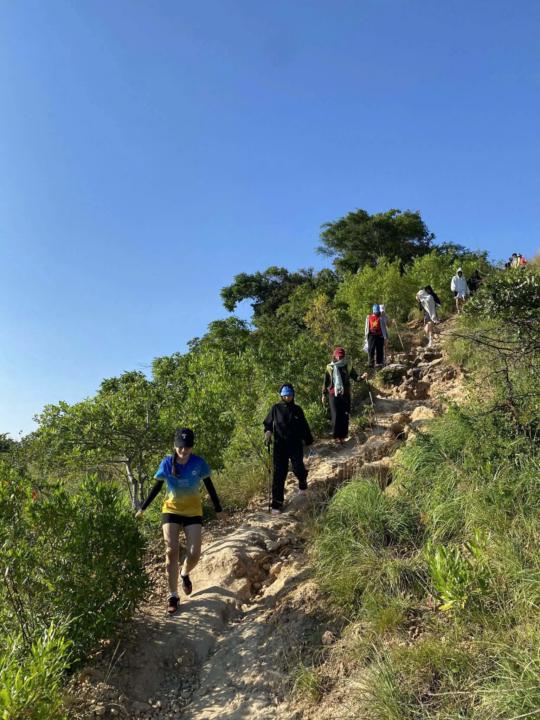 ĐƯỜNG DÀI KHÔNG DÀNH CHO NGƯỜI VỘI