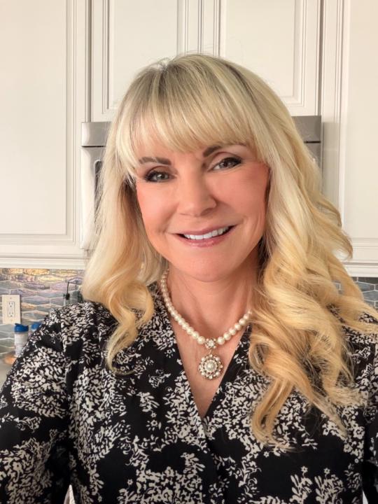 Stephanie Thompson