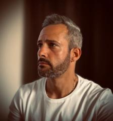 Thomas Santiago